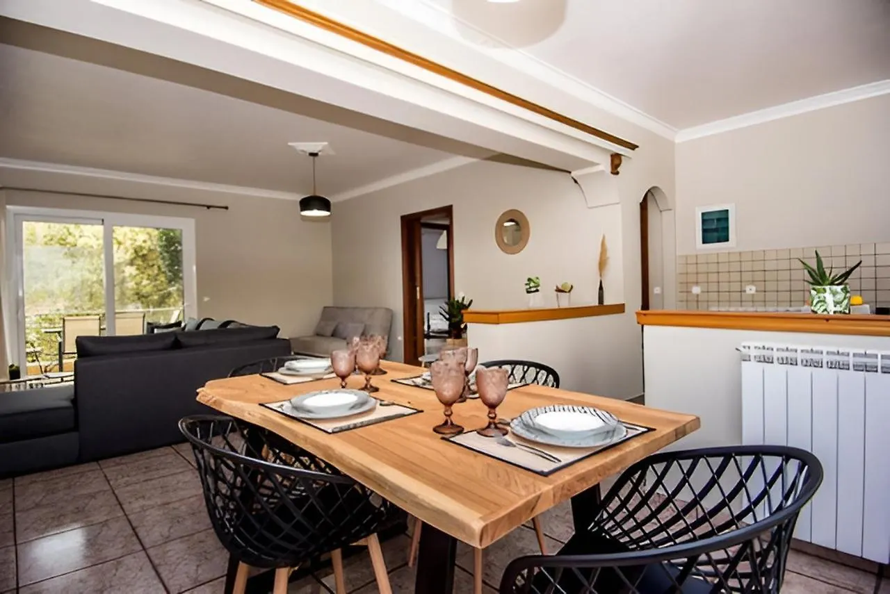 Aristotelis Apartment Lakithra-Alexandra 0*,